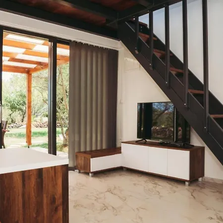Casa vacanze Holiday Stone House With Jacuzzi *