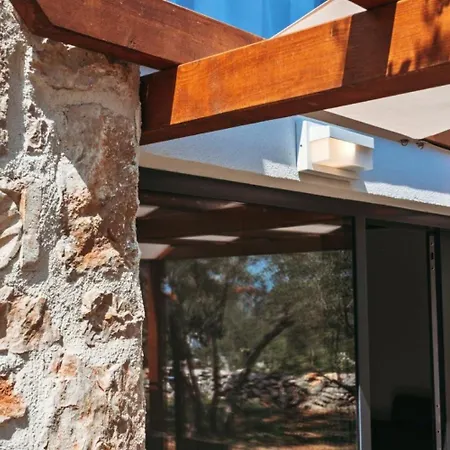 Holiday Stone House With Jacuzzi * Lukoran